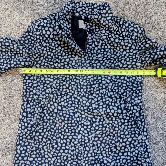 Structured Spotted LOFT Coat - Picture 5 of 10